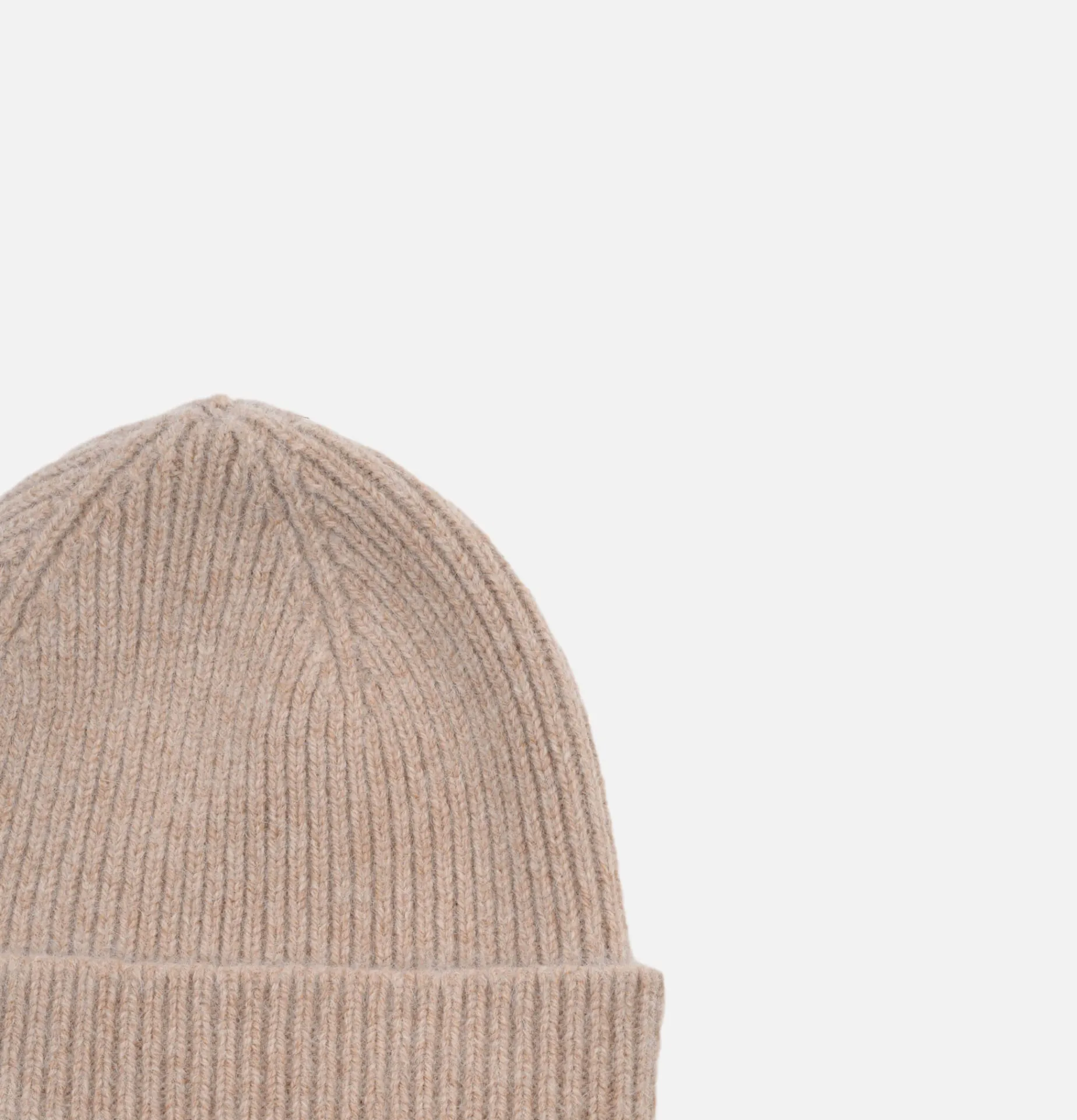 ROBERT MACKIE Barra Beanie Fawn